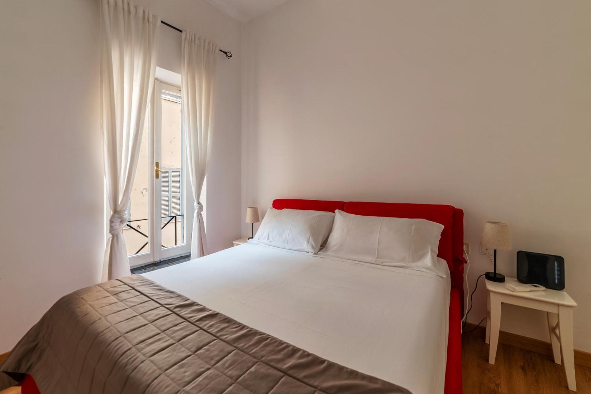 Via Del Pie Di Marmo Private Apartment Roma Esterno foto