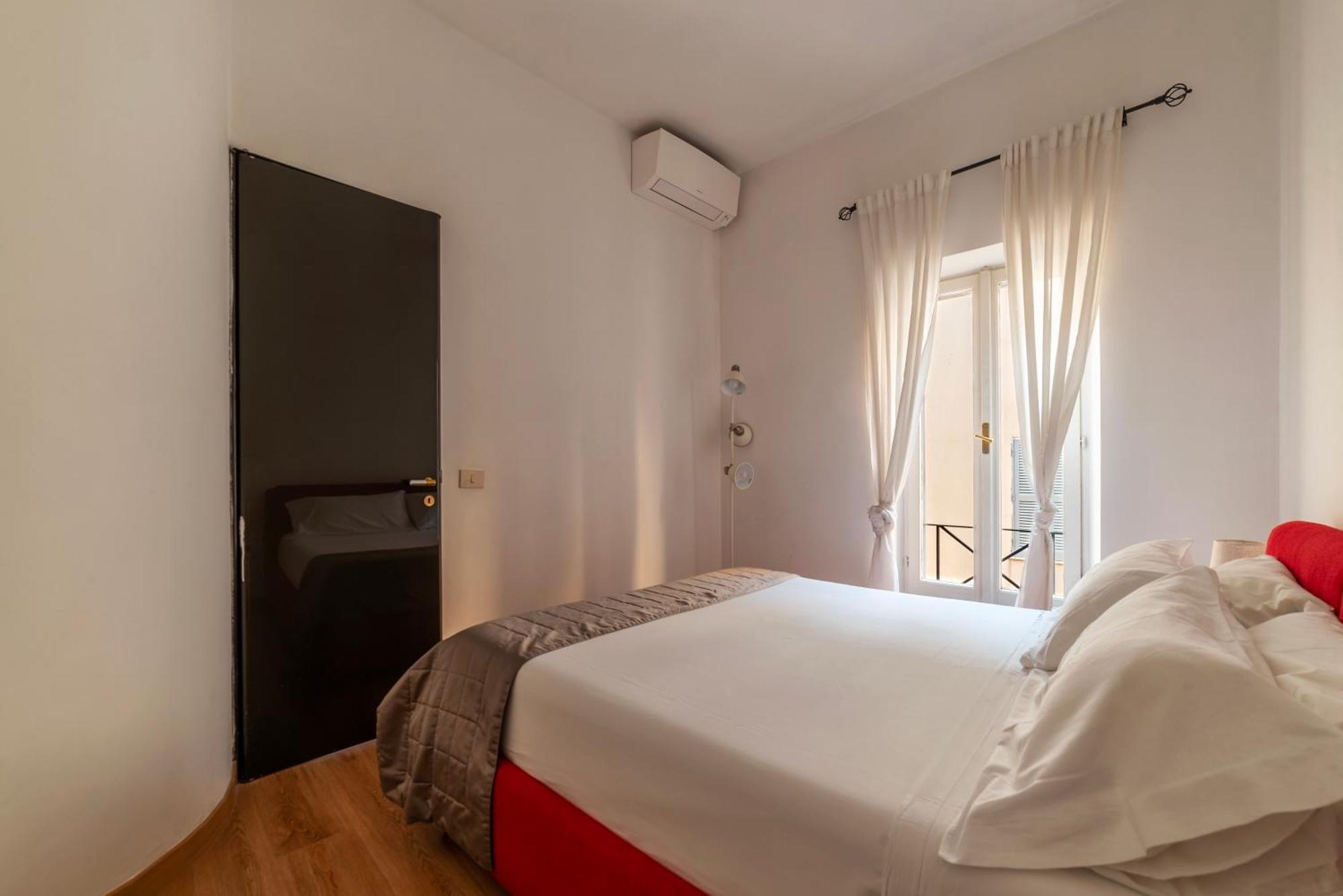 Via Del Pie Di Marmo Private Apartment Roma Esterno foto